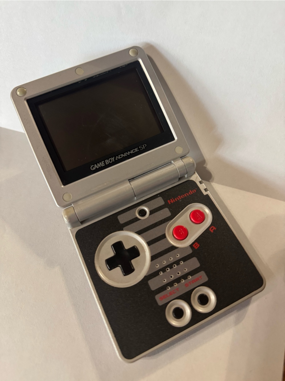 Game Boy Advance SP - Classic NES Edition